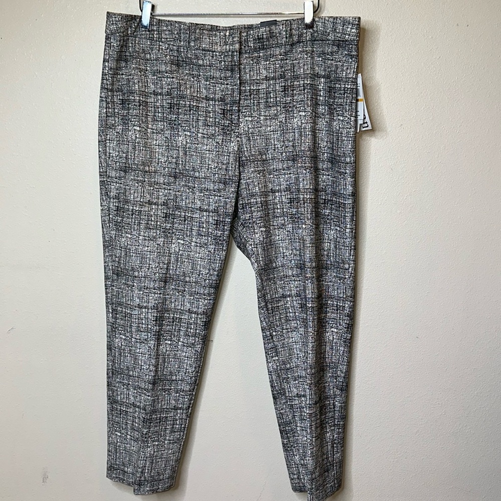 Amanda + Chelsea Black White Modern Fit Sz 18 Straight Leg